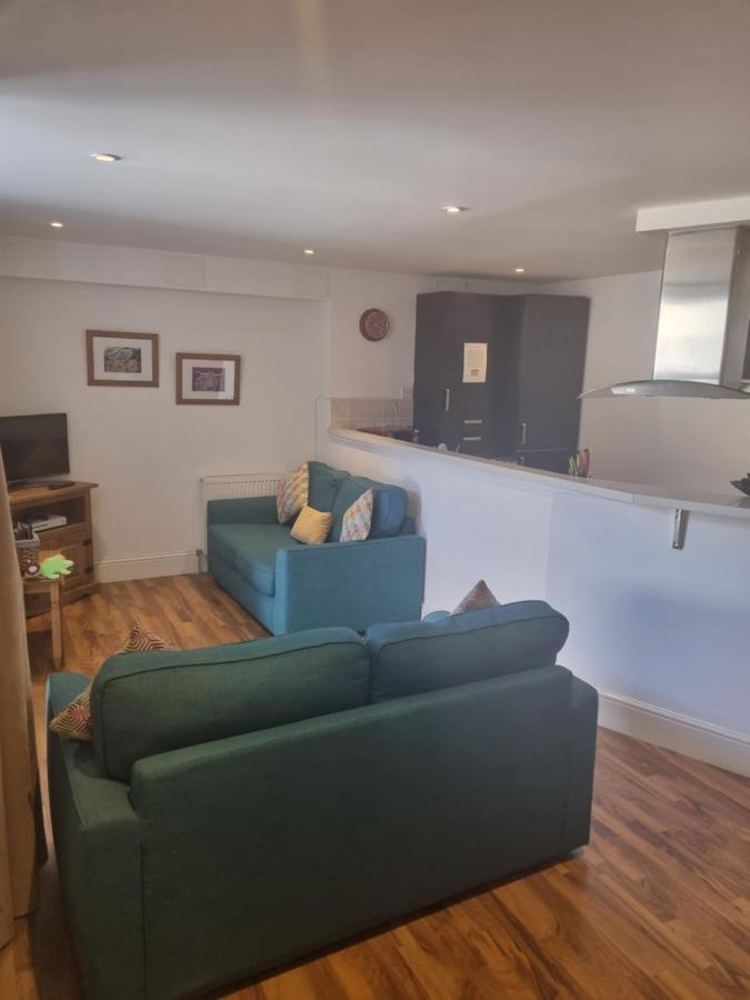 Stunning Spacious Apartment On River Ness Inverness Zewnętrze zdjęcie